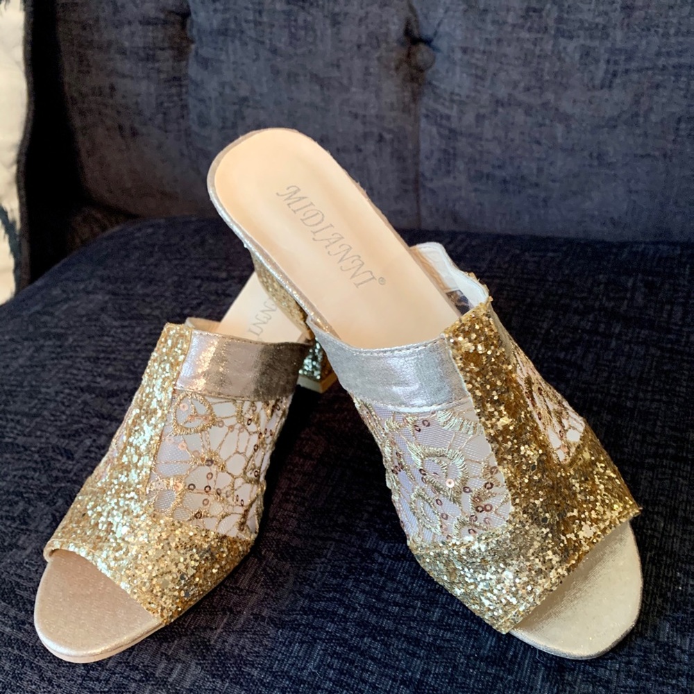 Woman’s Slip- On Sandals